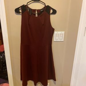 Maroon sleeveless dress